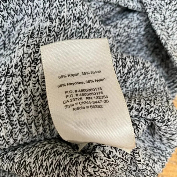 Aritzia - Heather Grey Palmier Sweater - Picture 7 of 7